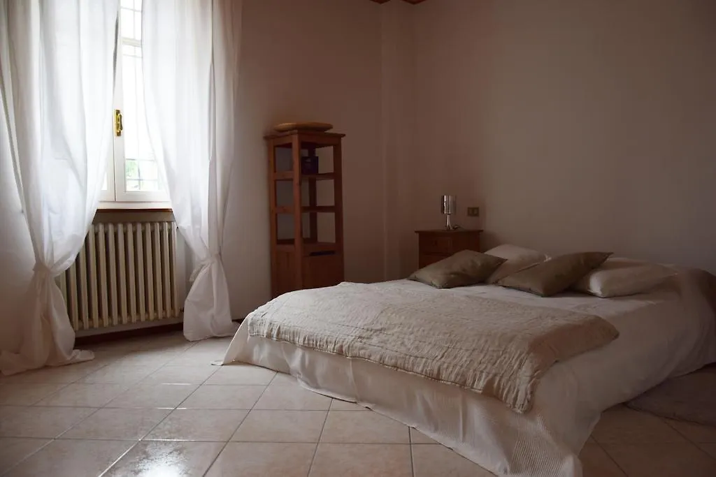 Casale Victoria Guest House Lonato 3*, Castel Venzago