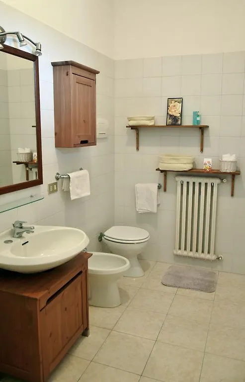 Casale Victoria Guest House Lonato