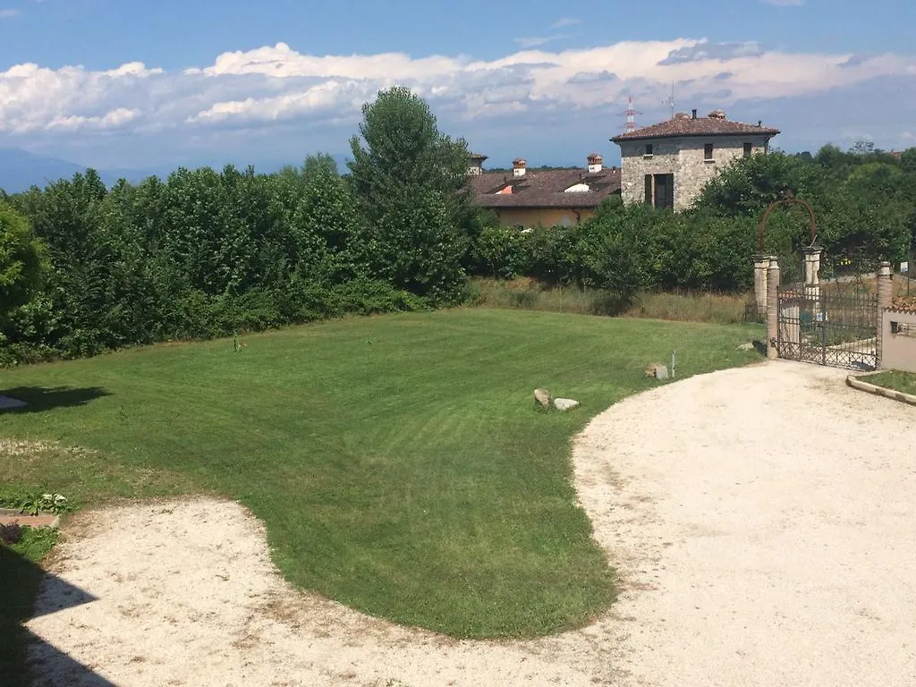 Casale Victoria Guest House Lonato