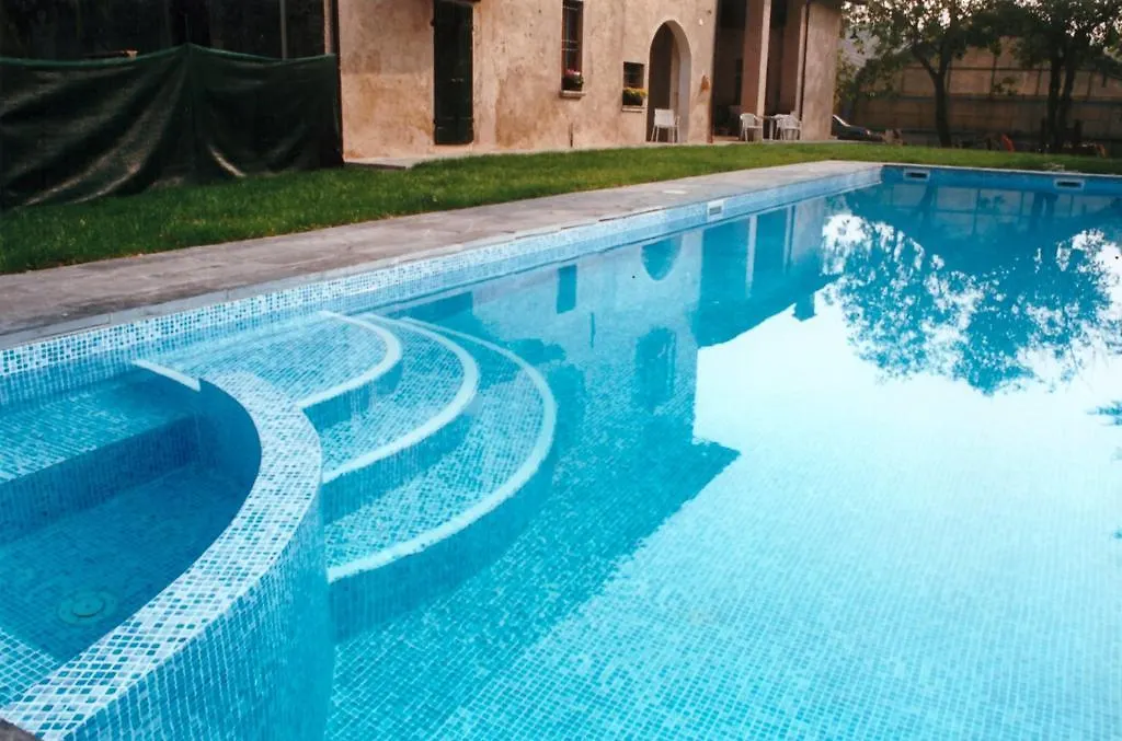 Casale Victoria Guest House Lonato  Castel Venzago